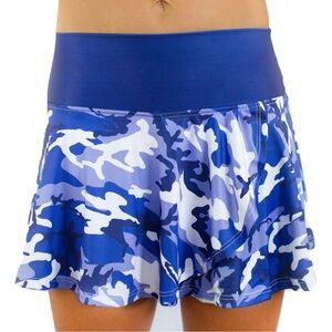 Faye + Florie Holly Ruffle Mid Rise Tennis Skort Purple Camo Women’s Small